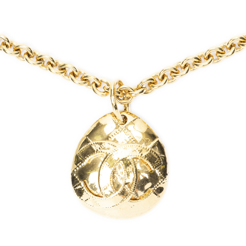 Chanel CC Oval Pendant Necklace - Picture 2 of 4